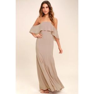 Lulu’s - NWT - Off the shoulder maxi dress - taupe - M - perfect gown